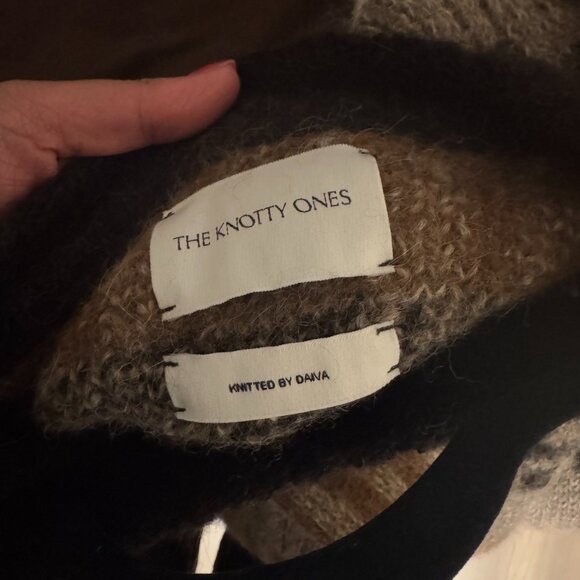 Knotty Ones Ethno sweater, medium - Picture 6 of 7